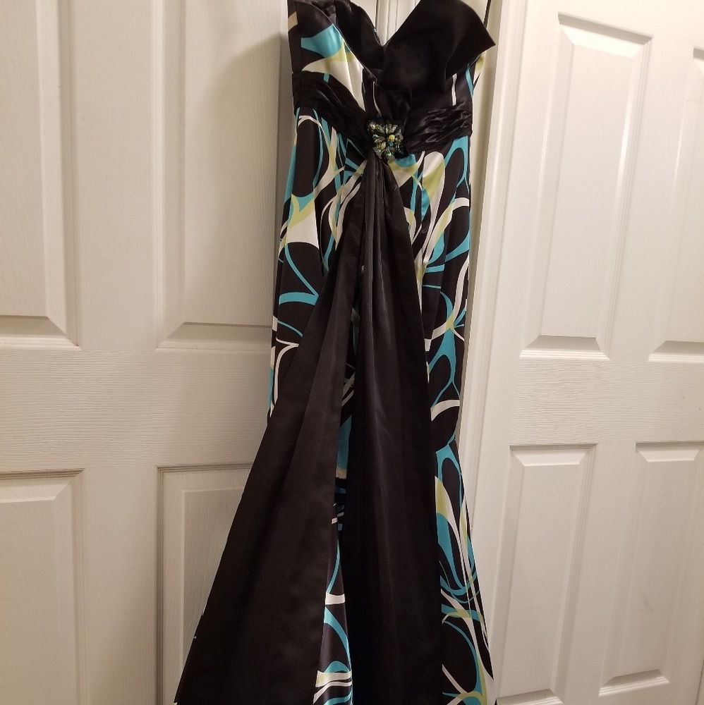 Prom dress - Picture 8 of 8